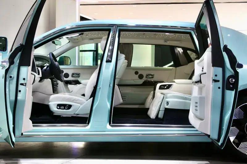 2024 Phantom 6.7T Long Wheelbase — миниатюра 7