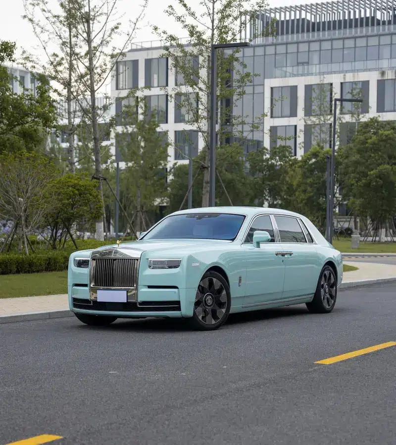 2024 Phantom 6.7T Long Wheelbase — миниатюра 1