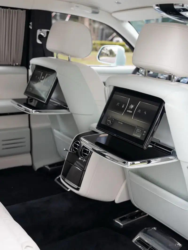 2024 Phantom 6.7T Long Wheelbase — миниатюра 16