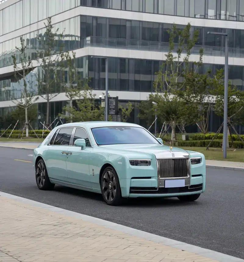 2024 Phantom 6.7T Long Wheelbase — миниатюра 3