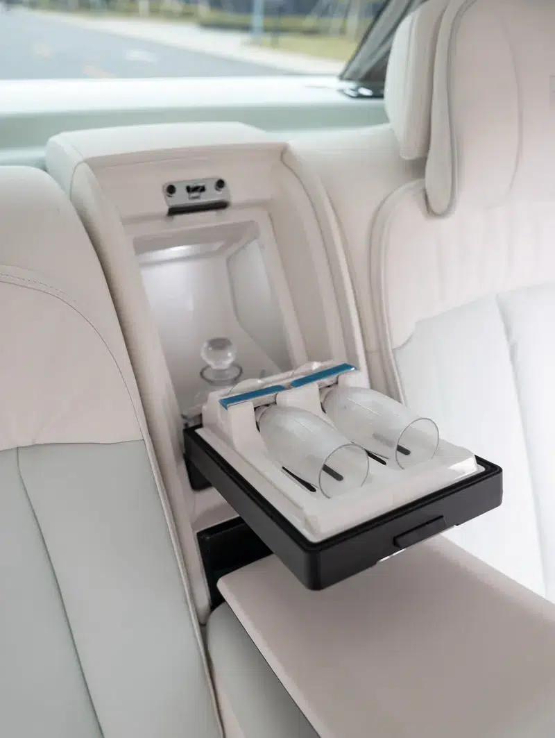 2024 Phantom 6.7T Long Wheelbase — миниатюра 26