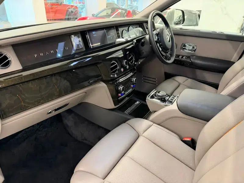 2018 Phantom 6.7T Long Wheelbase — миниатюра 18