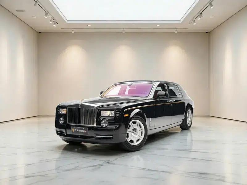 2011 Nissan Phantom 6.7L Automatic 4WD 5-Seater (Parallel Import) — миниатюра 1