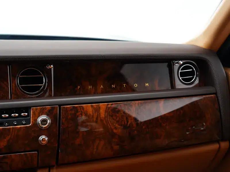 2011 Nissan Phantom 6.7L Automatic 4WD 5-Seater (Parallel Import) — миниатюра 12