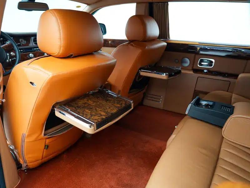 2011 Nissan Phantom 6.7L Automatic 4WD 5-Seater (Parallel Import) — миниатюра 13