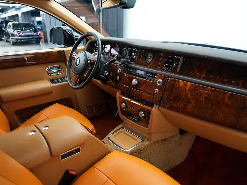 2011 Nissan Phantom 6.7L Automatic 4WD 5-Seater (Parallel Import) — миниатюра 18