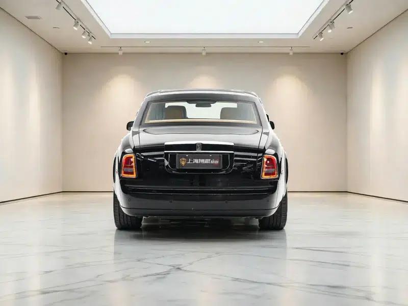 2011 Nissan Phantom 6.7L Automatic 4WD 5-Seater (Parallel Import) — миниатюра 4