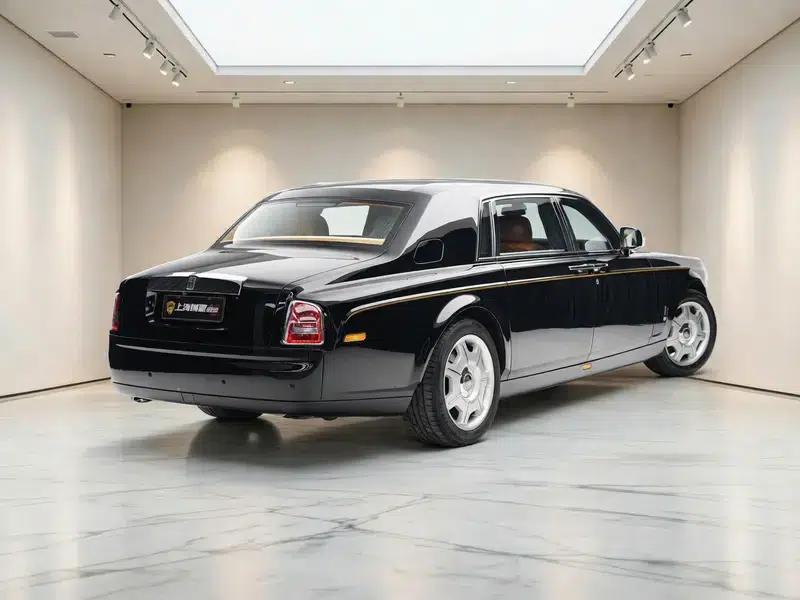 2011 Nissan Phantom 6.7L Automatic 4WD 5-Seater (Parallel Import) — миниатюра 5