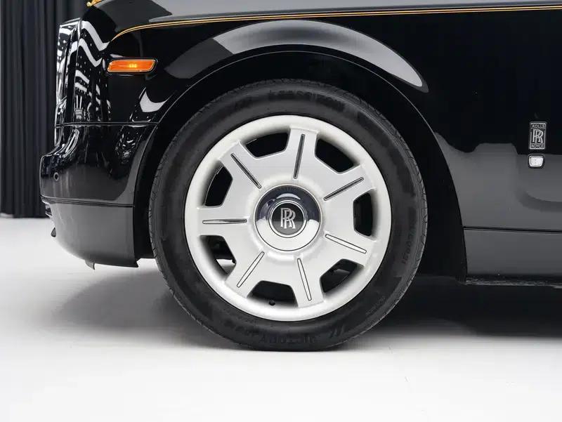 2011 Nissan Phantom 6.7L Automatic 4WD 5-Seater (Parallel Import) — миниатюра 10