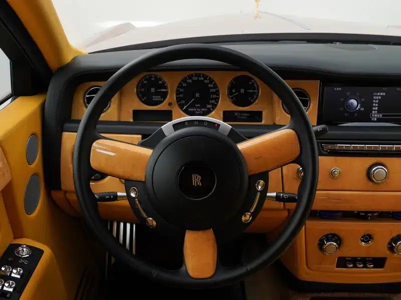2013 Phantom 6.7L Extended Wheelbase (EWB) — миниатюра 30