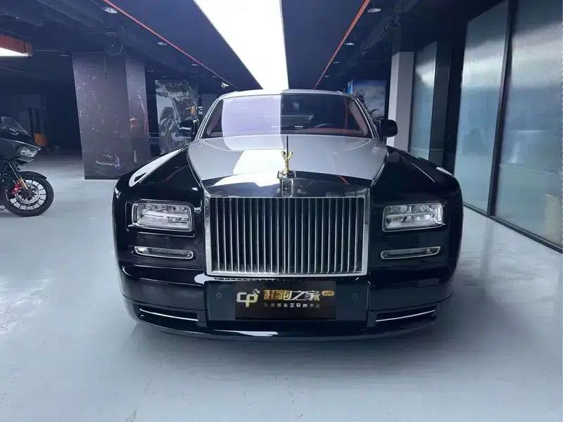 2013 Phantom 6.7L Extended Wheelbase (EWB) — миниатюра 2