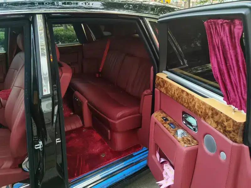 2010 Nissan Phantom 6.7T Automatic Rear-Wheel Drive 5-Seater (Parallel Import) — миниатюра 11
