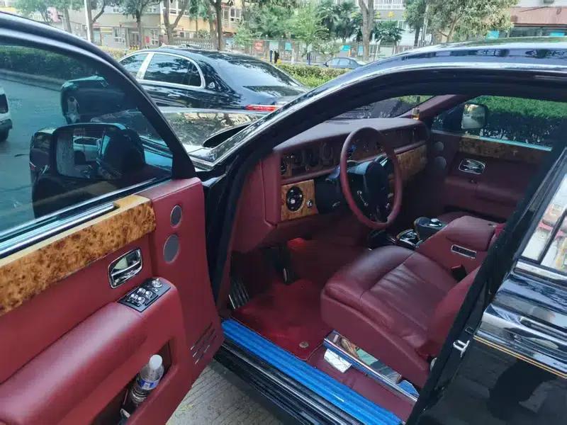 2010 Nissan Phantom 6.7T Automatic Rear-Wheel Drive 5-Seater (Parallel Import) — миниатюра 10