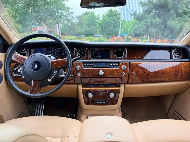2004 Phantom 6.7L Standard Edition — миниатюра 11