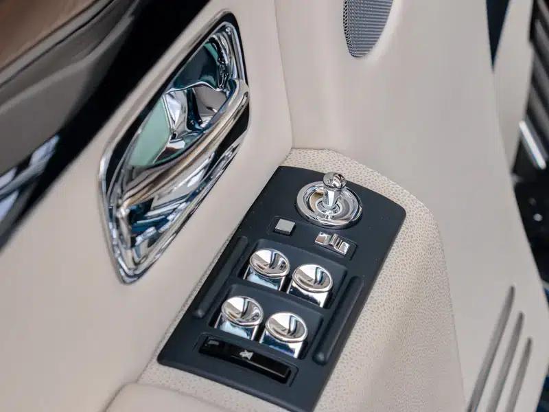 2013 Phantom 6.7L Extended Wheelbase (EWB) — миниатюра 24