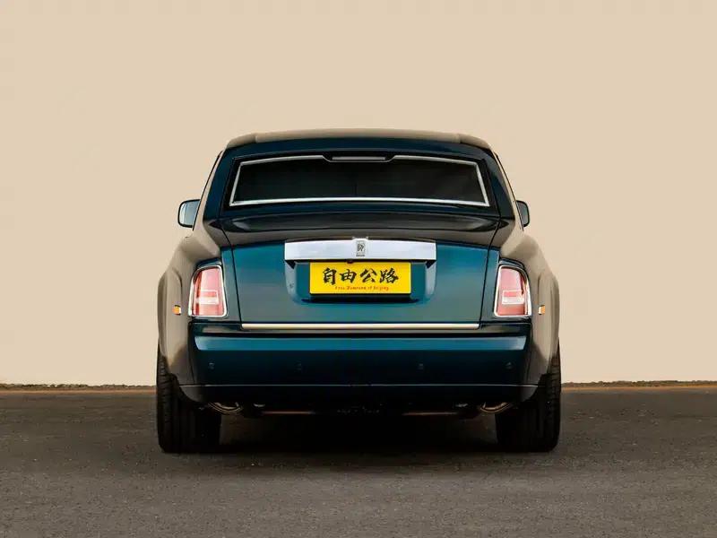 2013 Phantom 6.7L Extended Wheelbase (EWB) — миниатюра 6