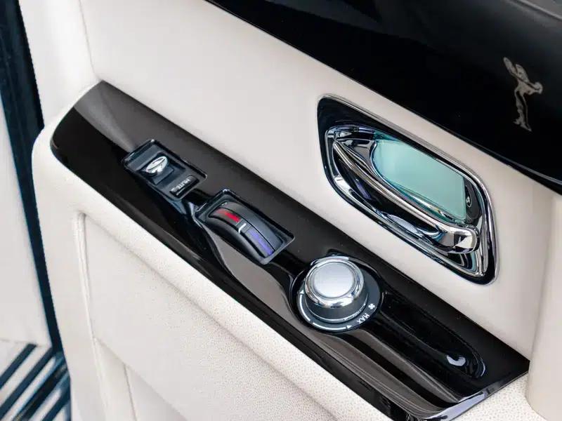 2013 Phantom 6.7L Extended Wheelbase (EWB) — миниатюра 10