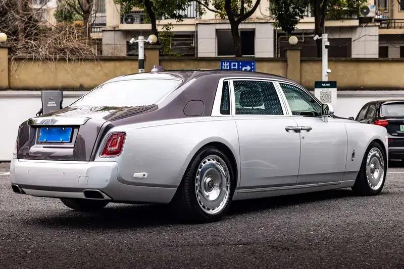2018 Phantom 6.7T Long Wheelbase — миниатюра 4