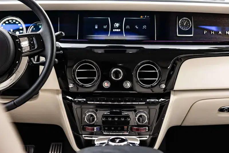 2018 Phantom 6.7T Long Wheelbase — миниатюра 9