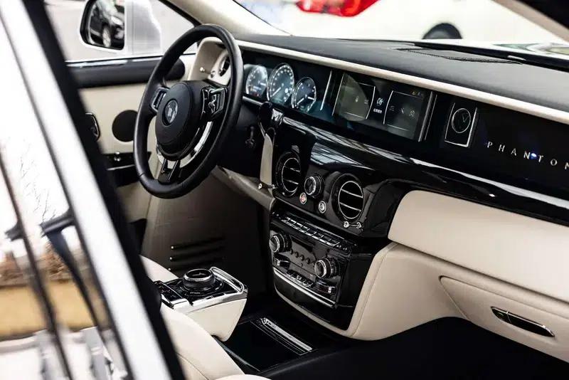 2018 Phantom 6.7T Long Wheelbase — миниатюра 10