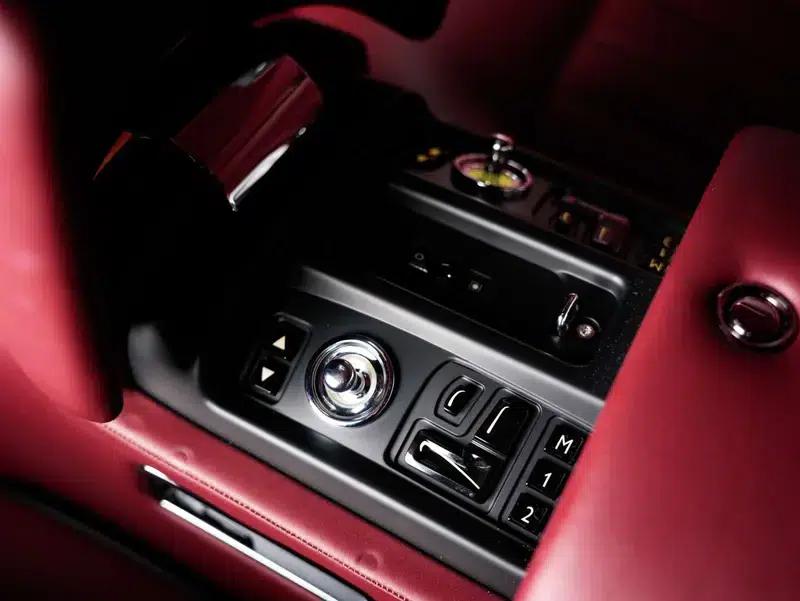 2011 Nissan Phantom 6.7T Automatic 4WD 4-Seater (Parallel Import) — миниатюра 13
