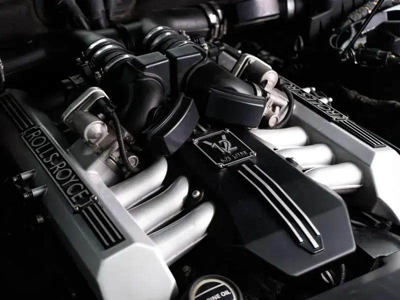 2011 Nissan Phantom 6.7T Automatic 4WD 4-Seater (Parallel Import) — миниатюра 4
