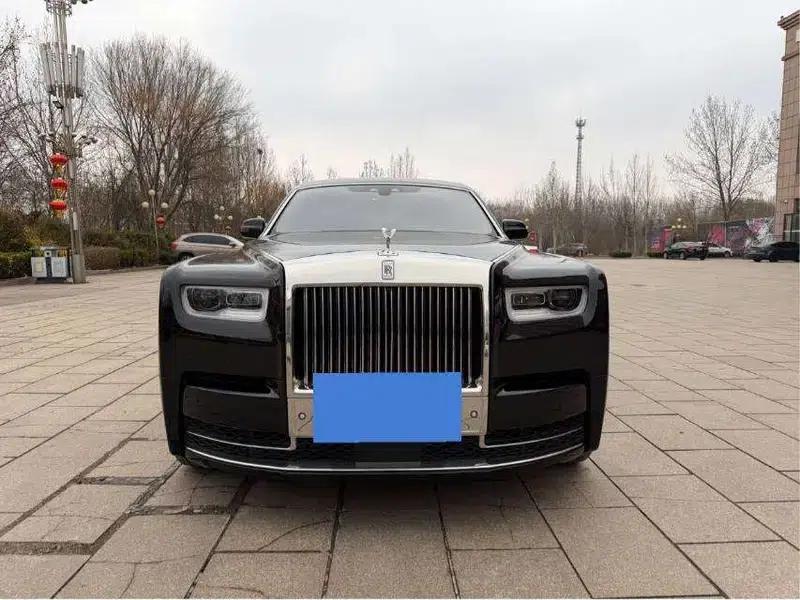 2018 Phantom 6.7T Long Wheelbase — миниатюра 2