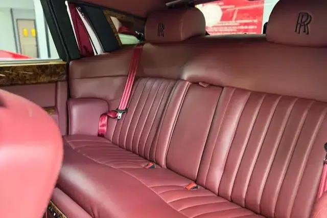 2010 Nissan Phantom 6.7L Automatic Rear-Wheel Drive 4-Seater (Parallel Import) — миниатюра 18