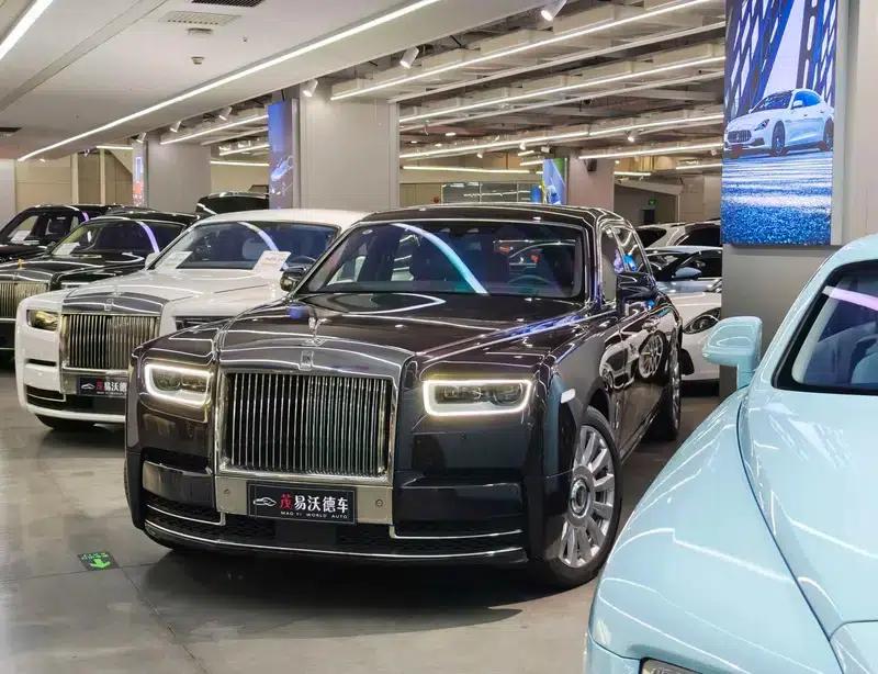 2018 Phantom 6.7T Long Wheelbase — миниатюра 1