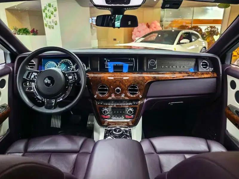 2018 Phantom 6.7T Long Wheelbase — миниатюра 22