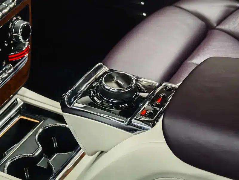 2018 Phantom 6.7T Long Wheelbase — миниатюра 24