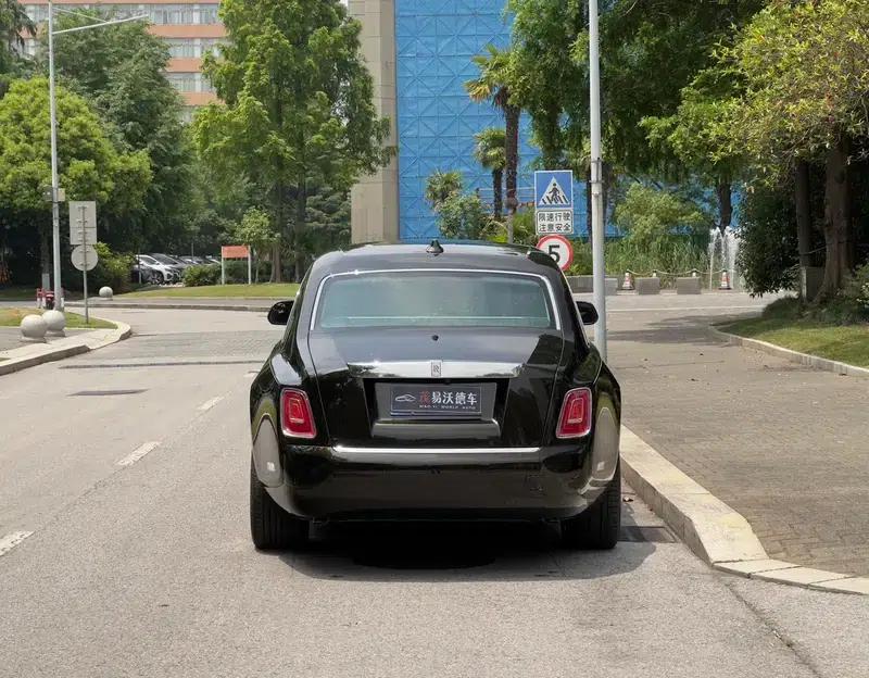2022 Phantom 6.7T Automatic AWD 4-seater — миниатюра 6