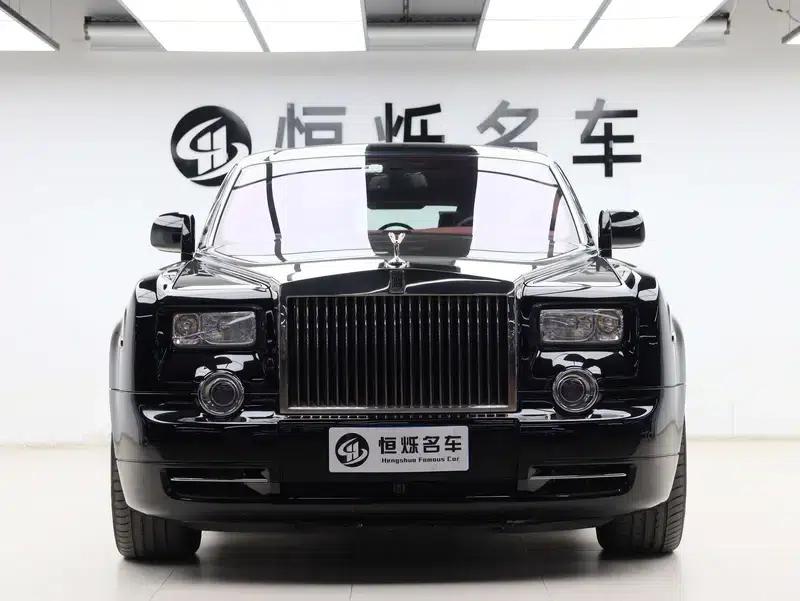 2006 Phantom 6.7L Extended Wheelbase (EWB) — миниатюра 2