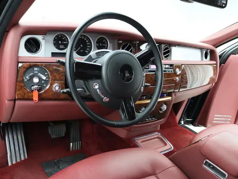 2006 Phantom 6.7L Extended Wheelbase (EWB) — миниатюра 16