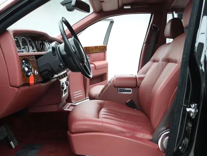 2006 Phantom 6.7L Extended Wheelbase (EWB) — миниатюра 19