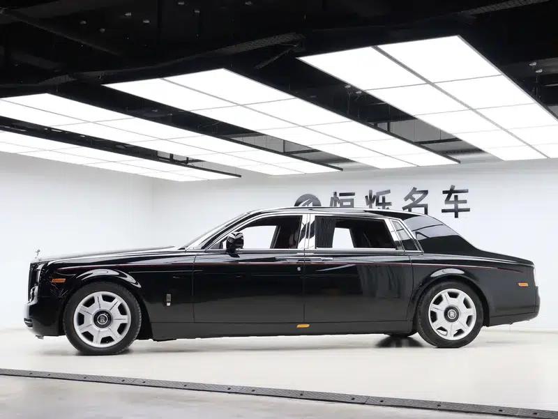 2006 Phantom 6.7L Extended Wheelbase (EWB) — миниатюра 4