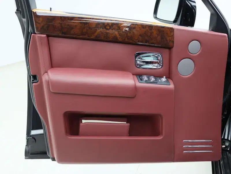 2006 Phantom 6.7L Extended Wheelbase (EWB) — миниатюра 9
