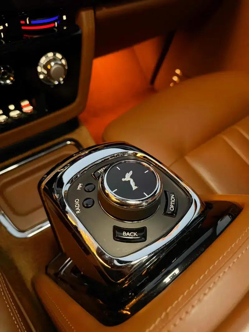 2016 Phantom 6.7L Urban Classic Edition — миниатюра 9