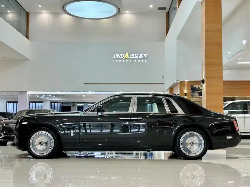 2018 Phantom 6.7T Standard Wheelbase — миниатюра 2