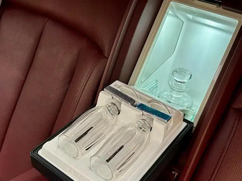 2018 Phantom 6.7T Standard Wheelbase — миниатюра 5