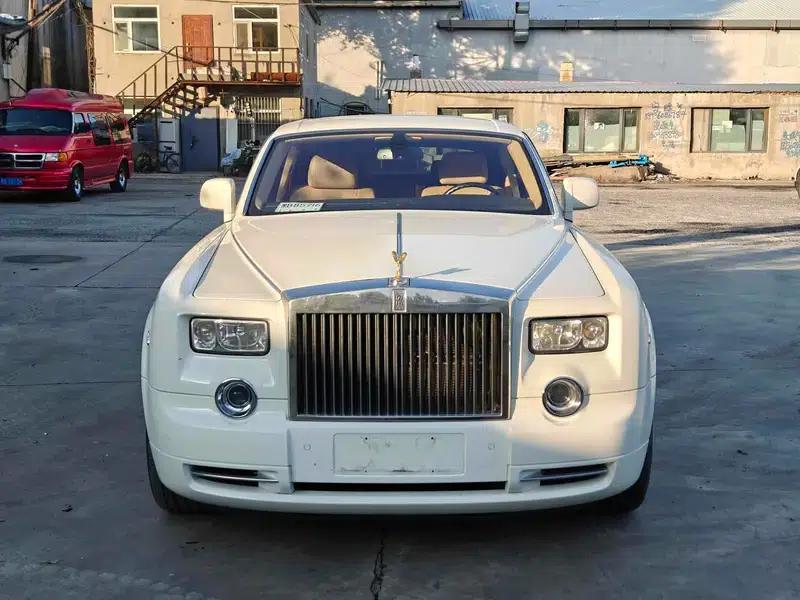 2011 Phantom 6.7T Automatic Rear-Wheel Drive 4-Seater Factory Custom Edition — миниатюра 2