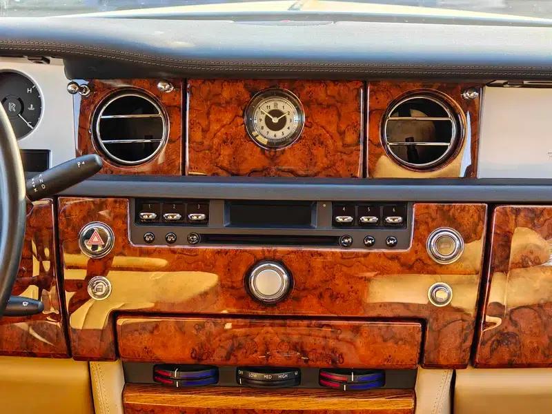 2011 Phantom 6.7T Automatic Rear-Wheel Drive 4-Seater Factory Custom Edition — миниатюра 13