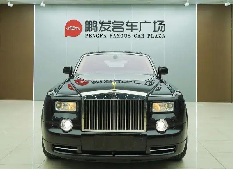 2011 Phantom 6.7L Automatic Rear-Wheel Drive 4-Seater Factory Custom Edition — миниатюра 2