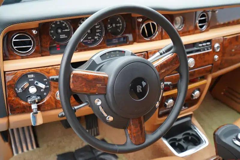 2011 Phantom 6.7L Automatic Rear-Wheel Drive 4-Seater Factory Custom Edition — миниатюра 13
