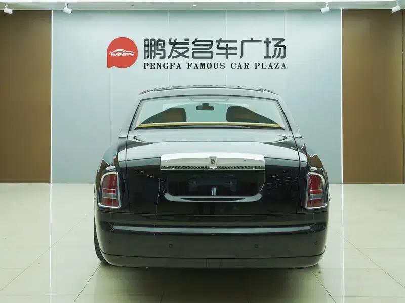 2011 Phantom 6.7L Automatic Rear-Wheel Drive 4-Seater Factory Custom Edition — миниатюра 3