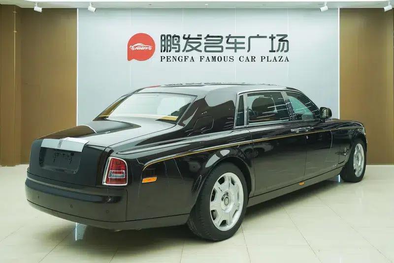 2011 Phantom 6.7L Automatic Rear-Wheel Drive 4-Seater Factory Custom Edition — миниатюра 4