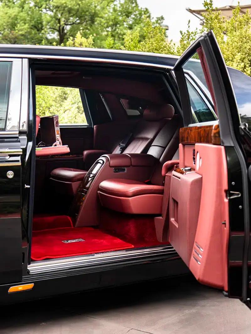 2013 Phantom 6.7L Extended Wheelbase (EWB) — миниатюра 14