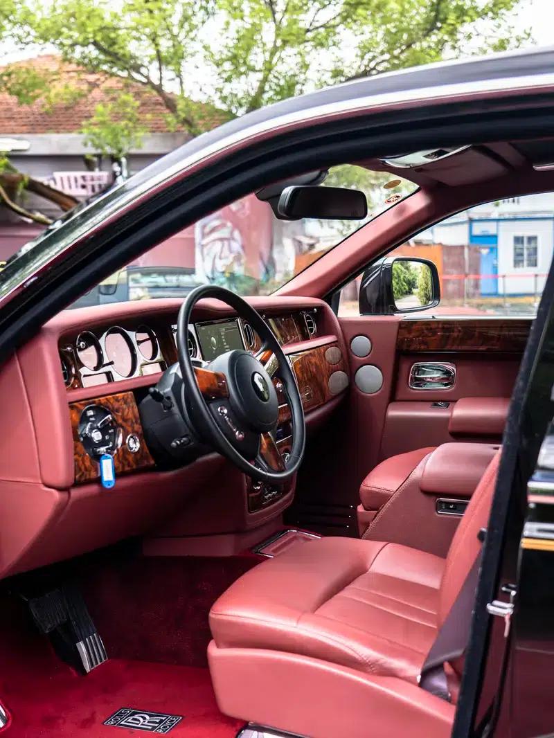 2013 Phantom 6.7L Extended Wheelbase (EWB) — миниатюра 17