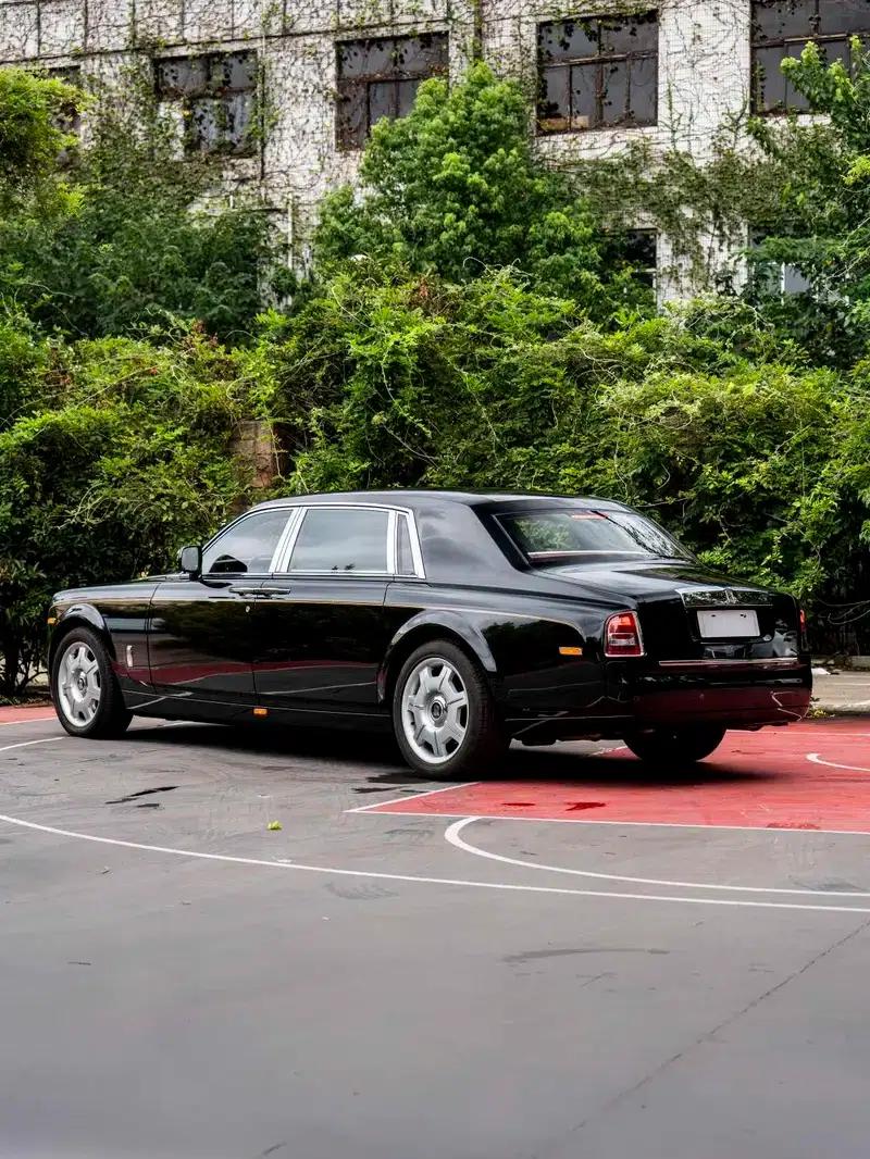 2013 Phantom 6.7L Extended Wheelbase (EWB) — миниатюра 3