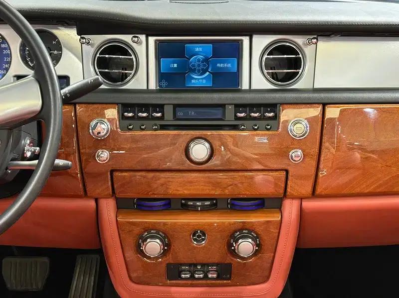 2007 Phantom 6.7L Soft-Top Convertible — миниатюра 21